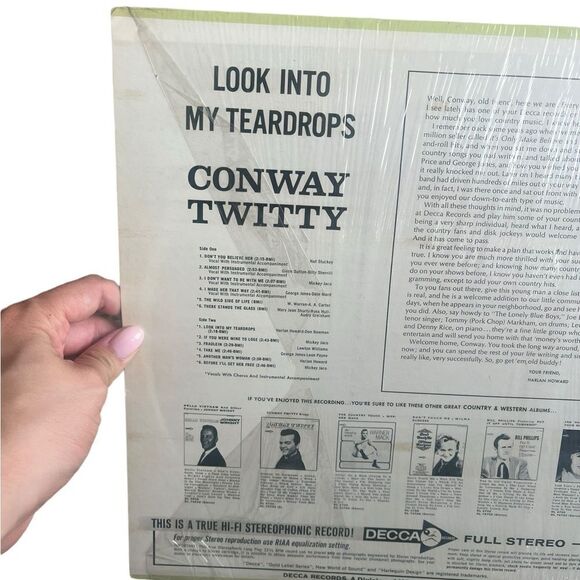 VINTAGE CONWAY TWITTY “LOOK INTO MY TEARDROPS” VINYL LP 1966 COUNTRY - Picture 6 of 11